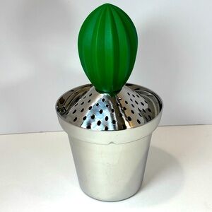 Spinoza Orange Handheld Squeezer Green by MEPRA Made Italy Stainless-MCM Barware